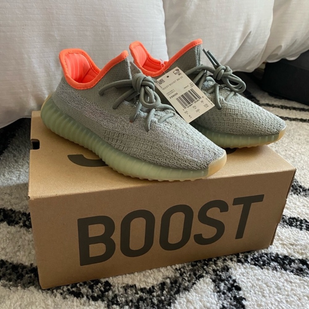 Yeezy 350 Boost - Desert Sage - Size 4 men